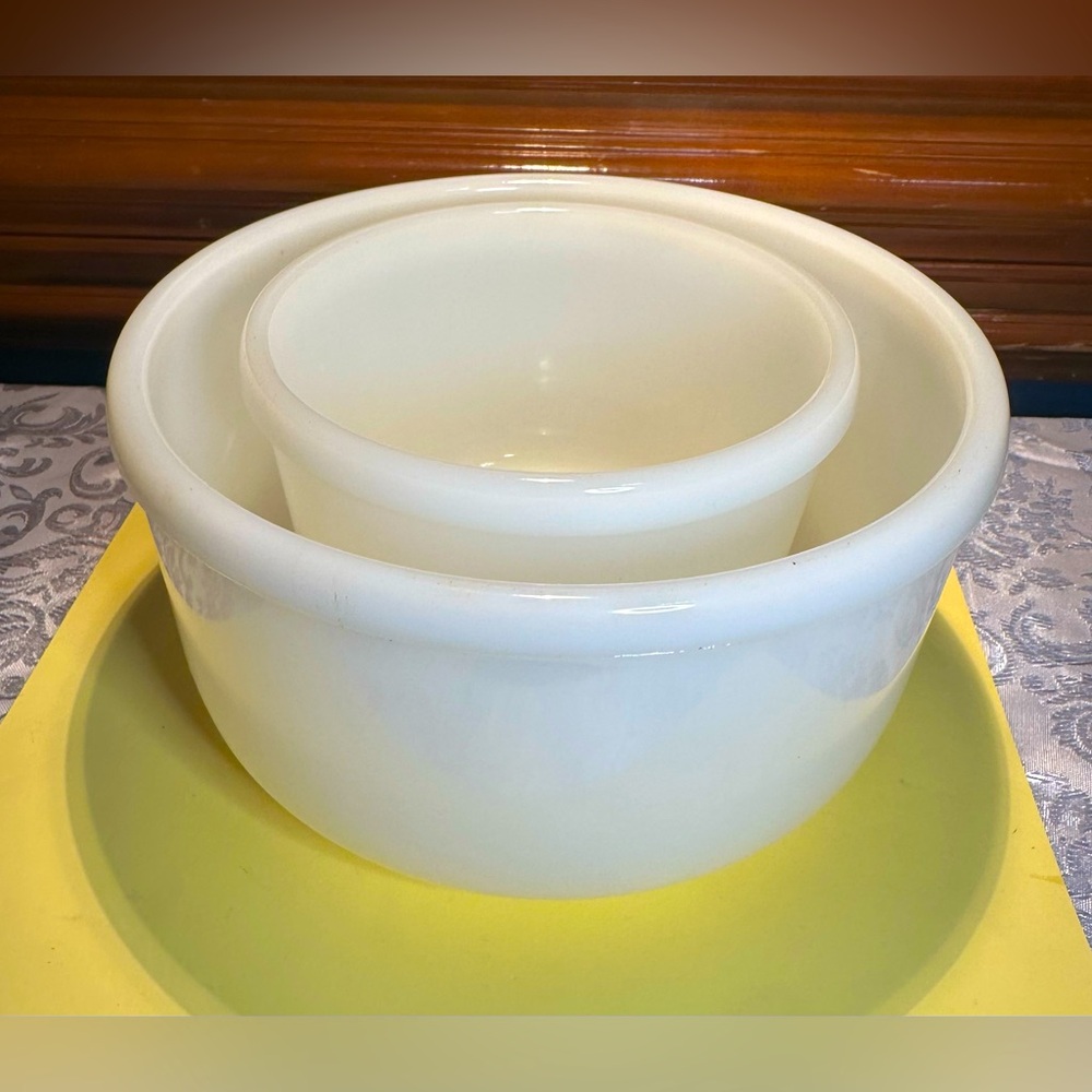 Vintage Set of 2 White Milk Glass Mixing Bowls, Nesting Bowls